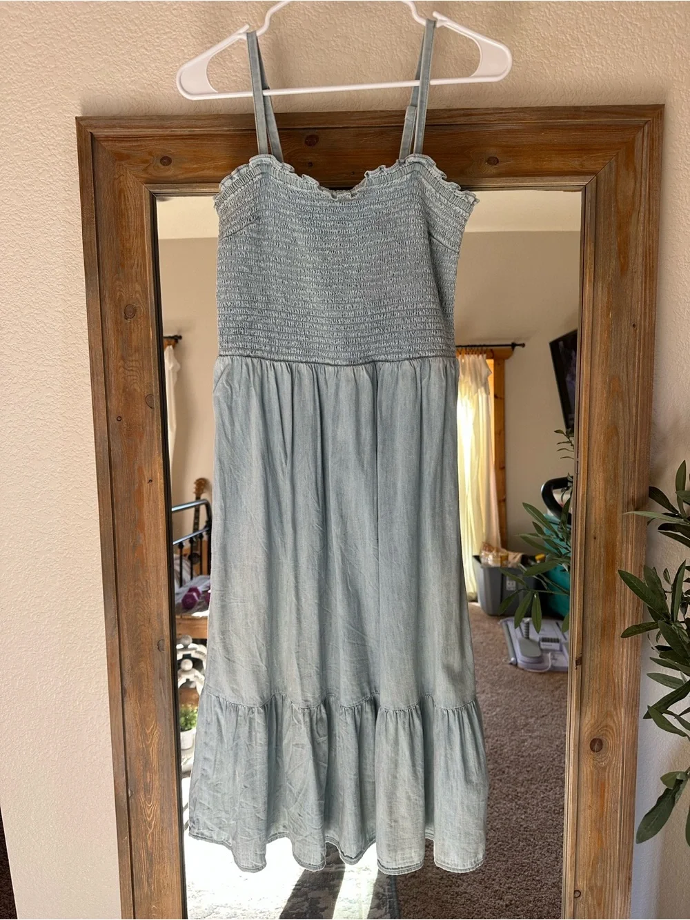 GAP Light Wash Smocked Midi Dress - Light Blue - Picture 1 of 2